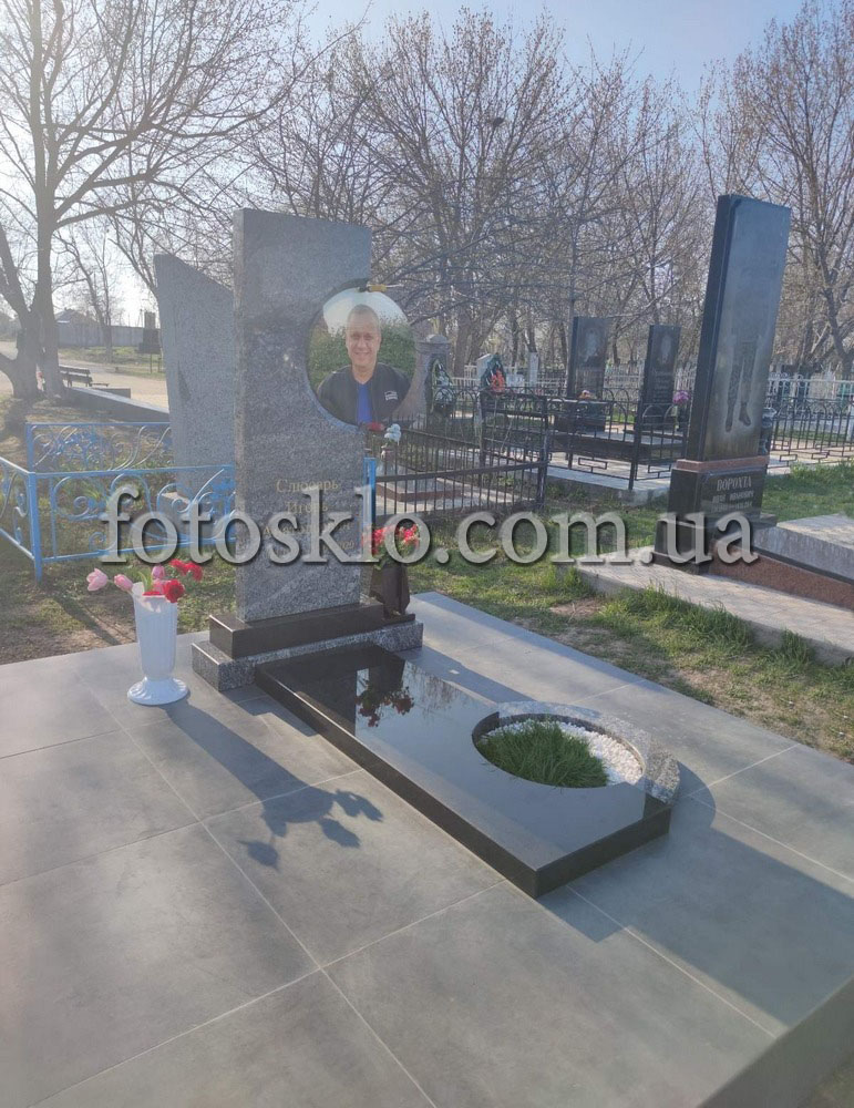 Памятник из гранита для папы