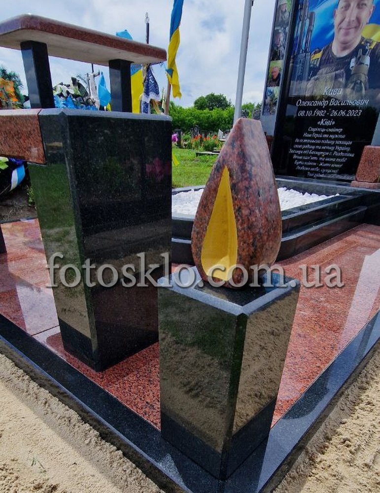 Пам'ятник військовому Герою Украіни, ЗСУ