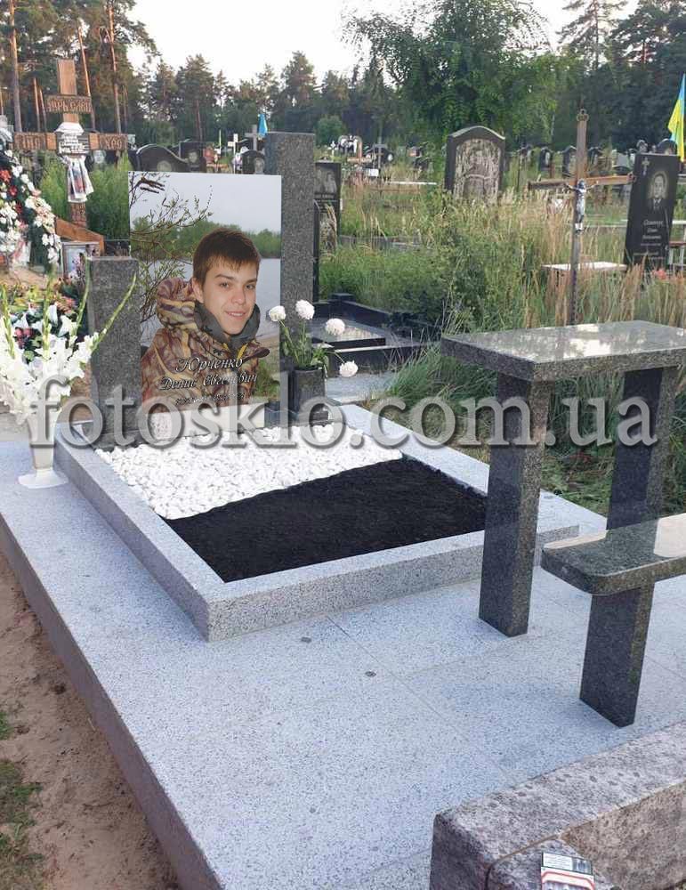 pamaytnik fotokolaz 4