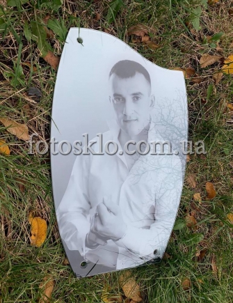 Фото в стекле по лекалу для памятника