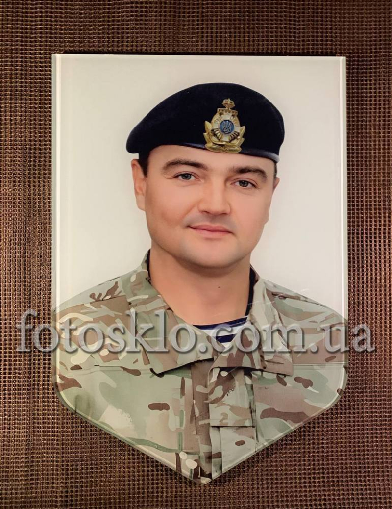 Фото под стеклом военному на памятник- Fotosklo