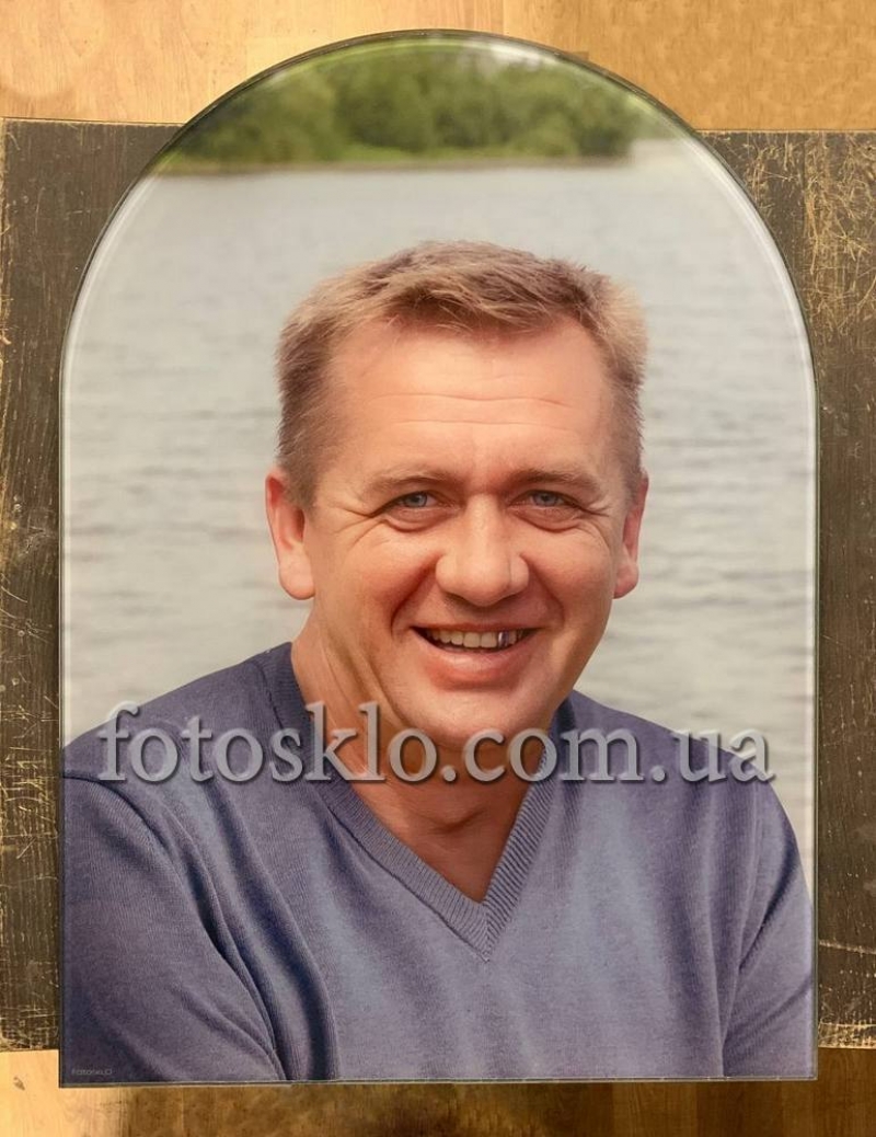 Фото в стекле в форме купола для памятника - Fotosklo